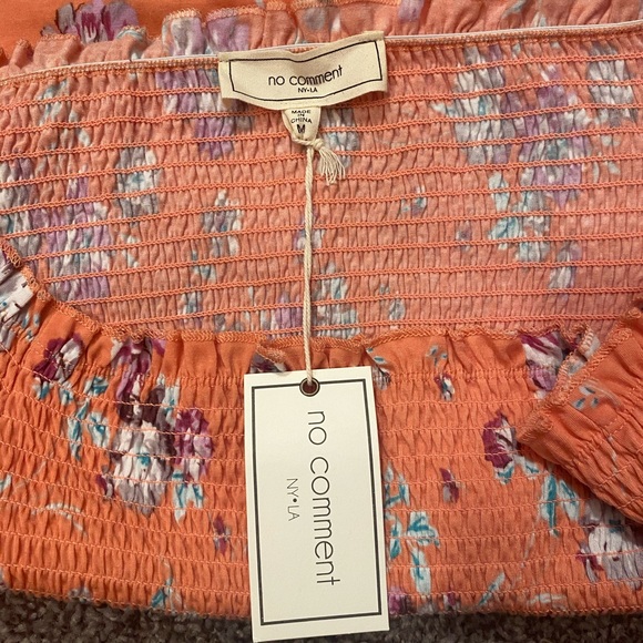 NWT off the shoulder top - Picture 4 of 4